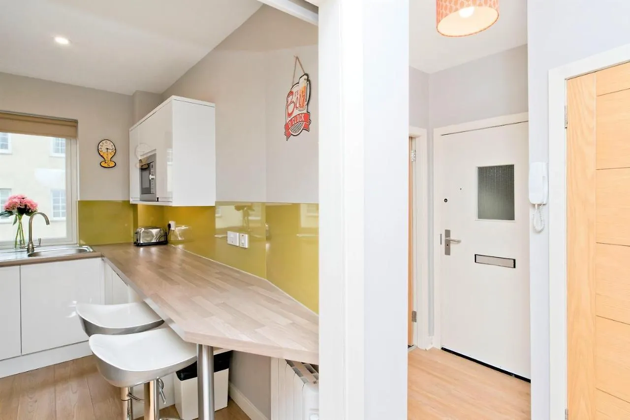 Apartamento Charming Old Town 2 Bed Apt, 2Mins From Royal Mile Edimburgo