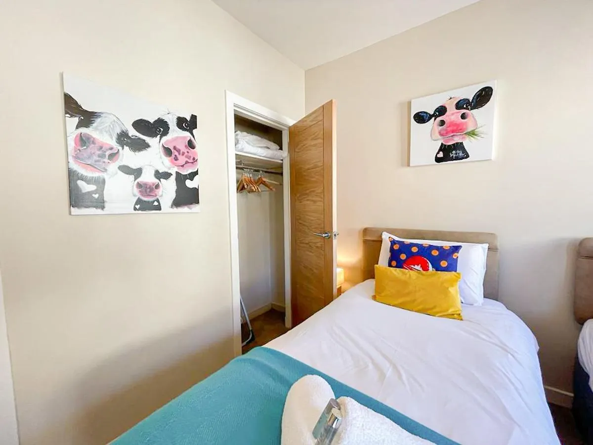 Charming Old Town 2 Bed Apt, 2Mins From Royal Mile Эдинбург