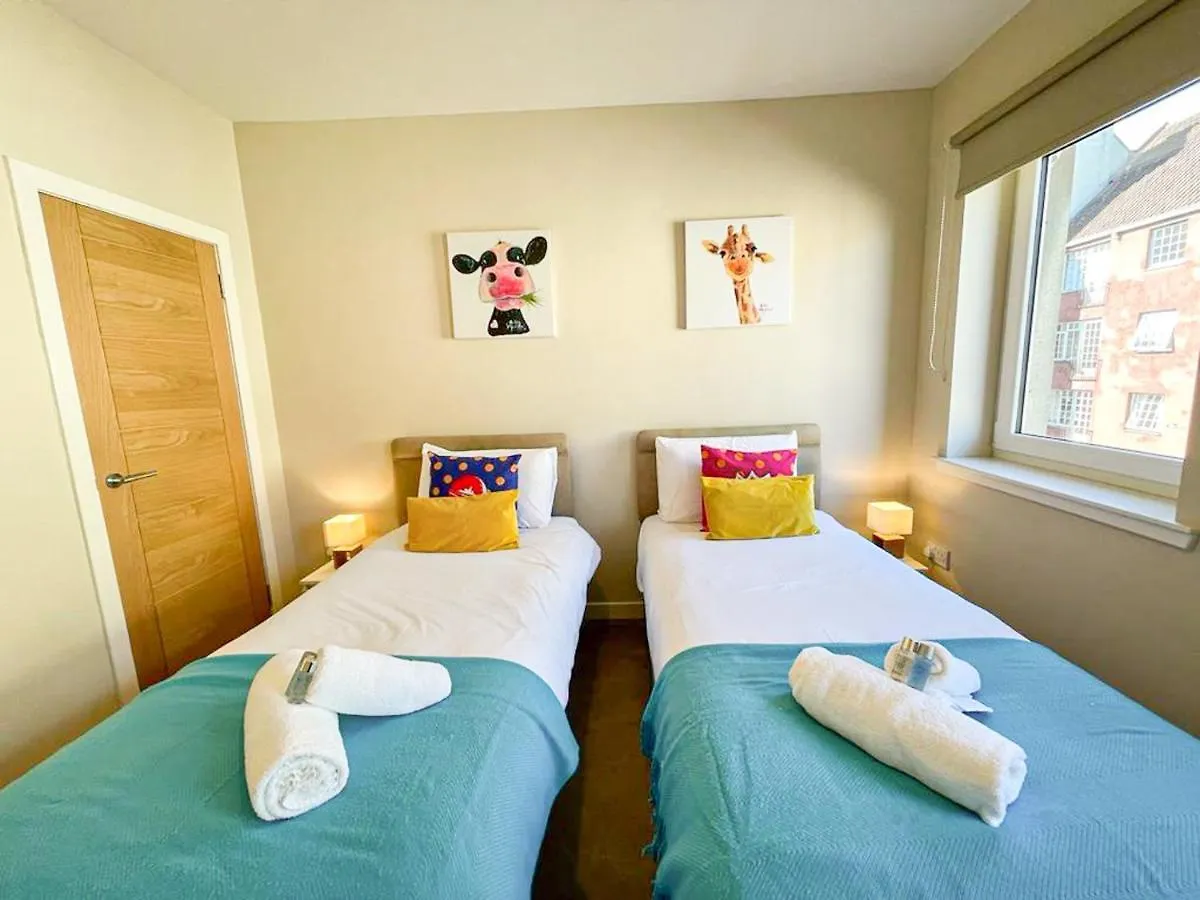 Charming Old Town 2 Bed Apt, 2Mins From Royal Mile Эдинбург